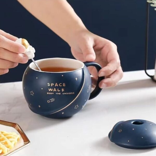 Astronaut Planet Coffee Mug with 3D Creative Space - Image 3